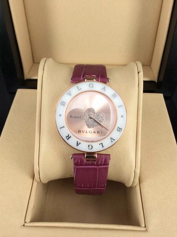 ブルガリ時計正面デザイン